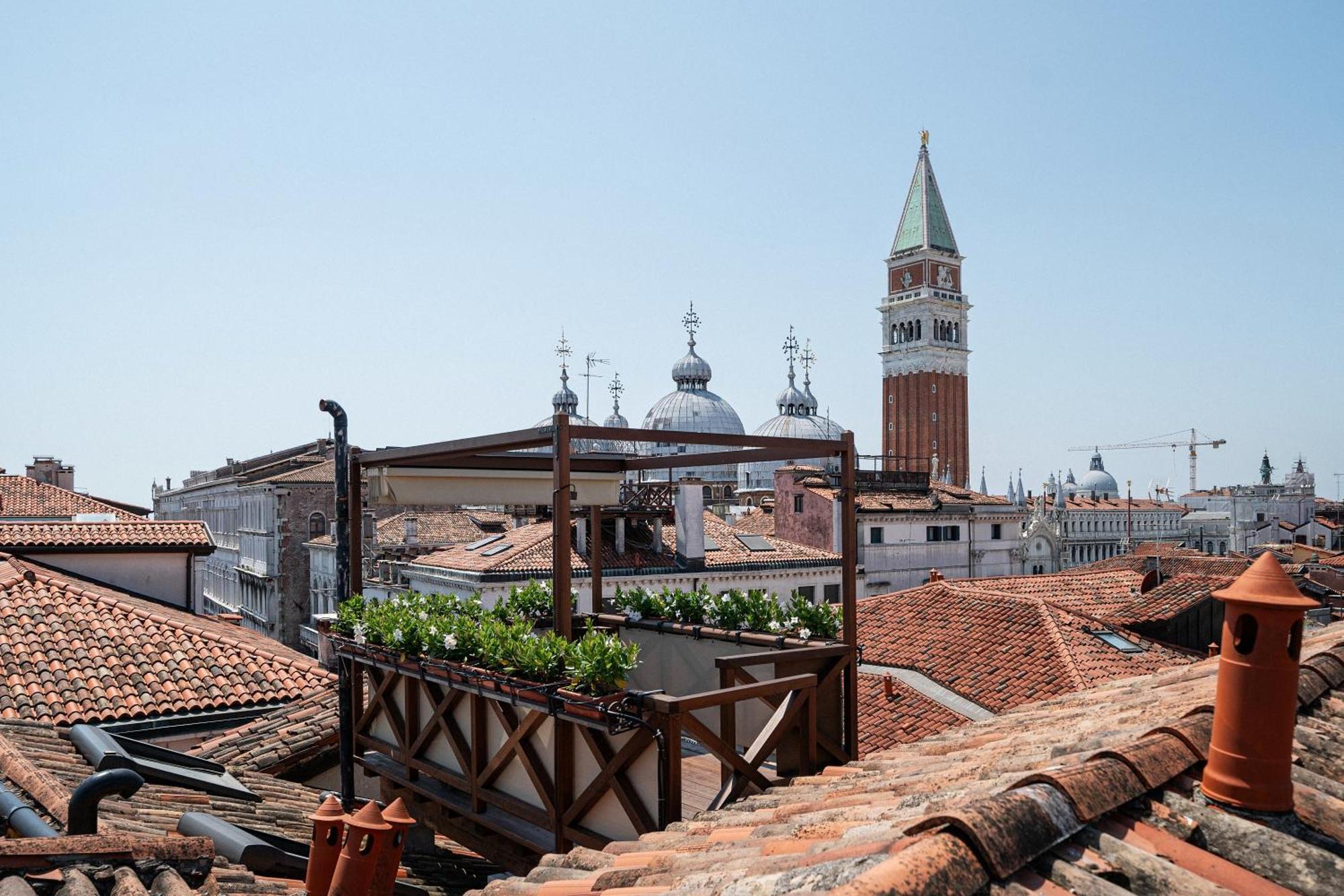 Hotel Colombina Venice Exterior photo